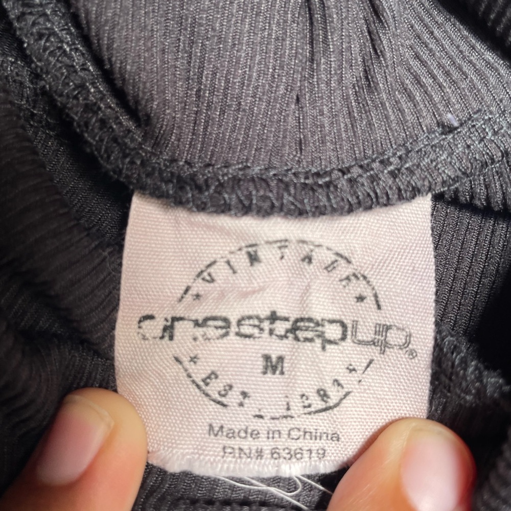 Turtle Neck - Picture 2 of 2